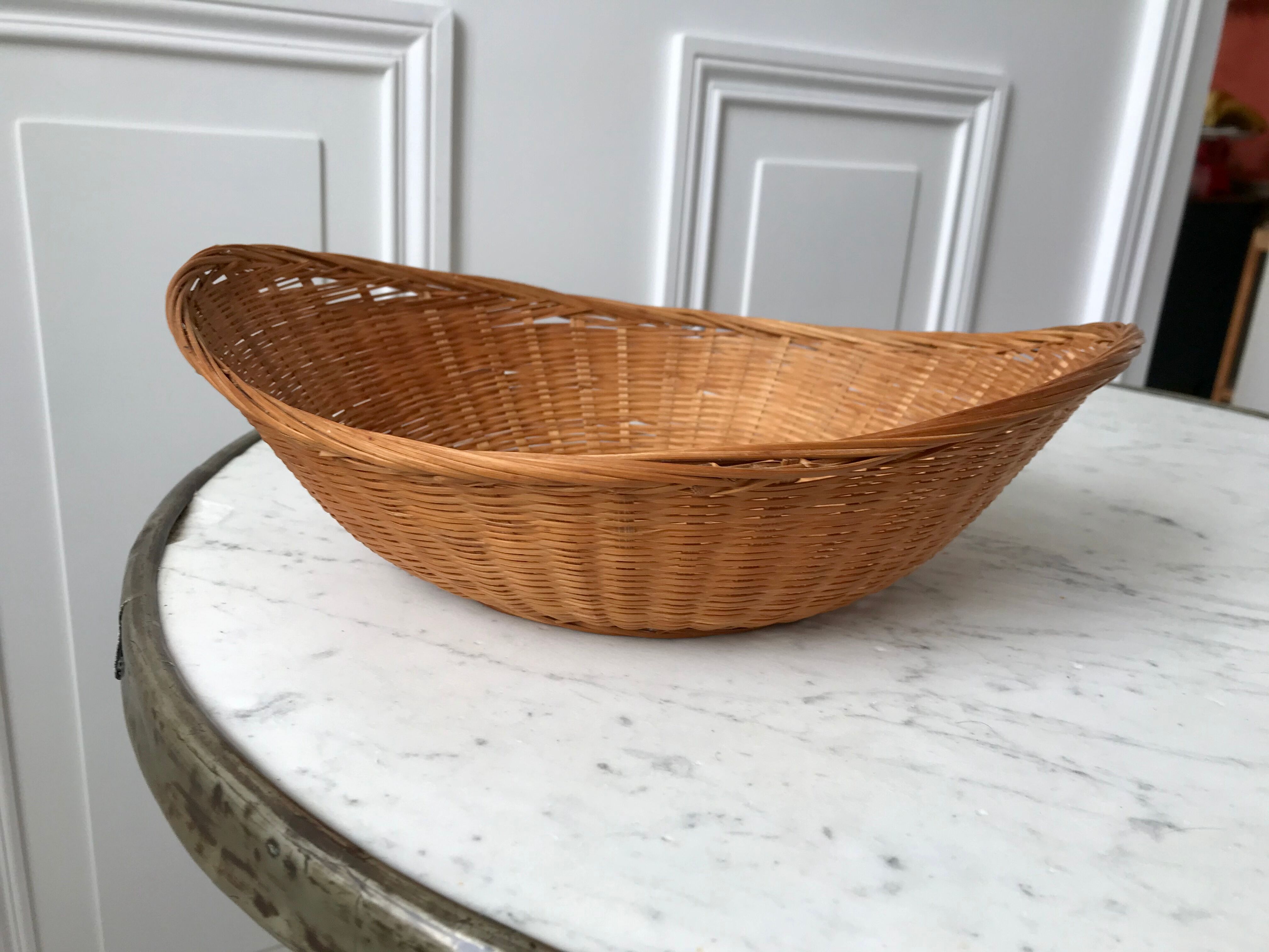 Wicker basket / rattan 70s