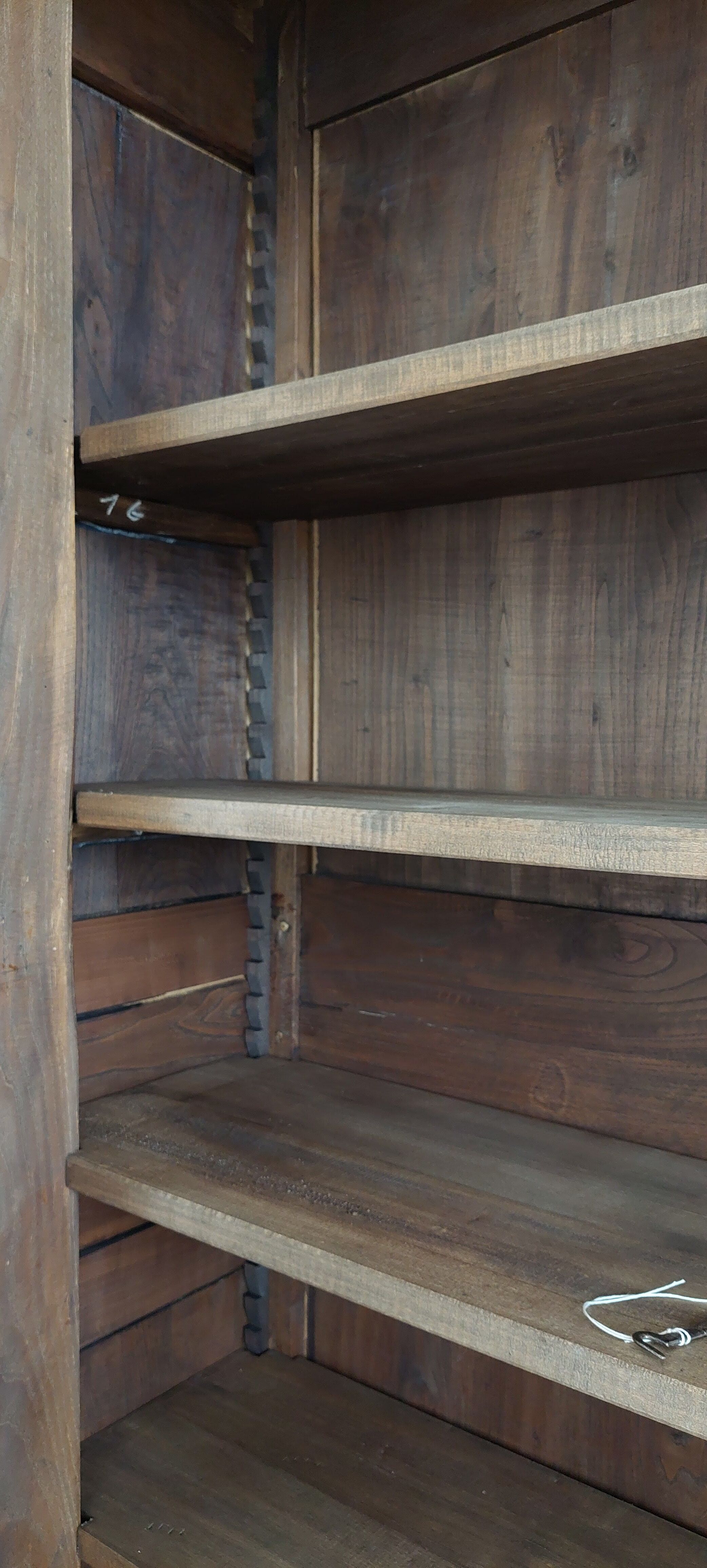 Louis Philippe / Merisier Library