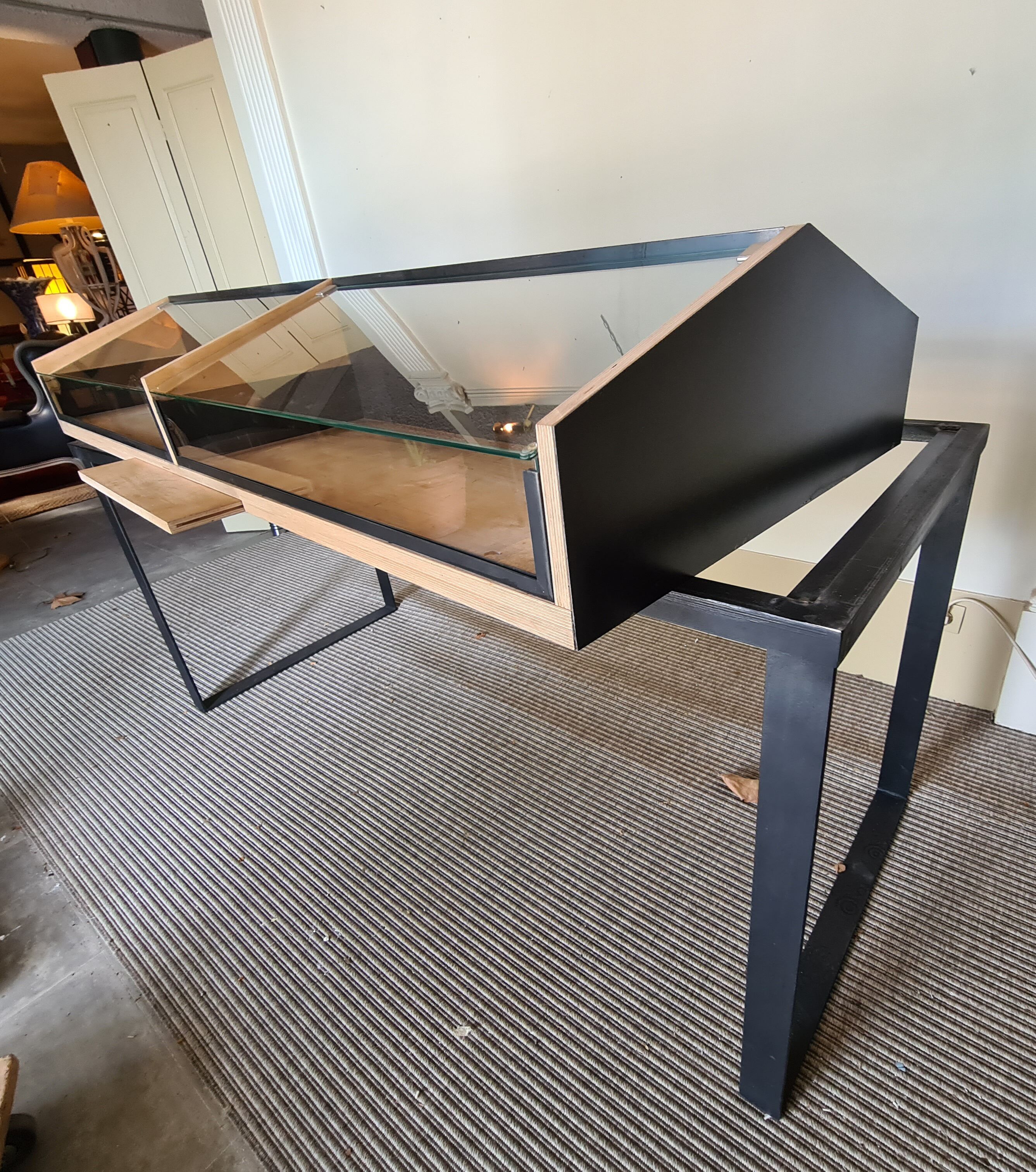 Double shop window 180 x 71 x 107 cm
