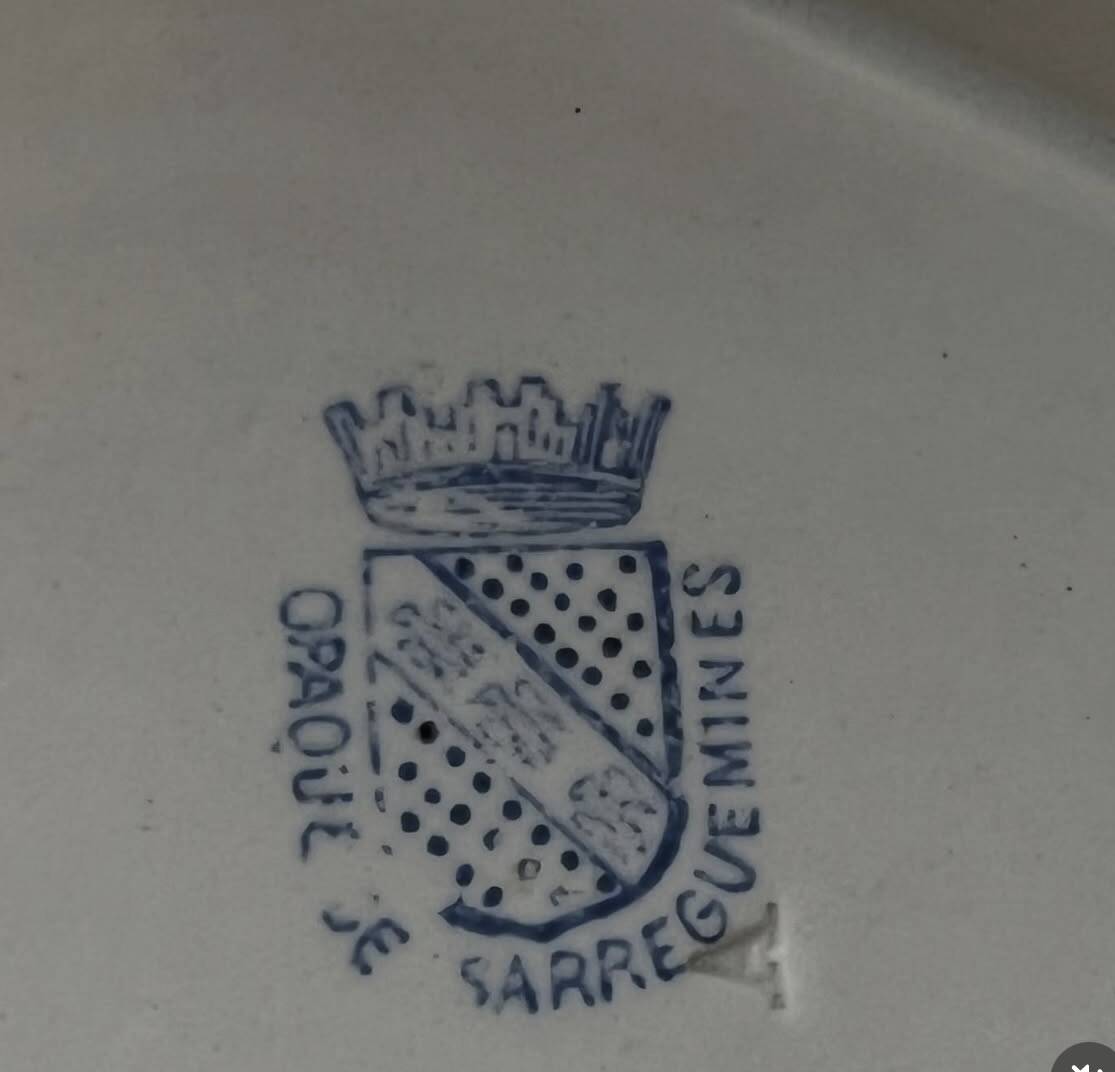 Lustucru Sarreguemines serving platter set