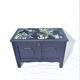 Coffre siège en bleu denim avec assise