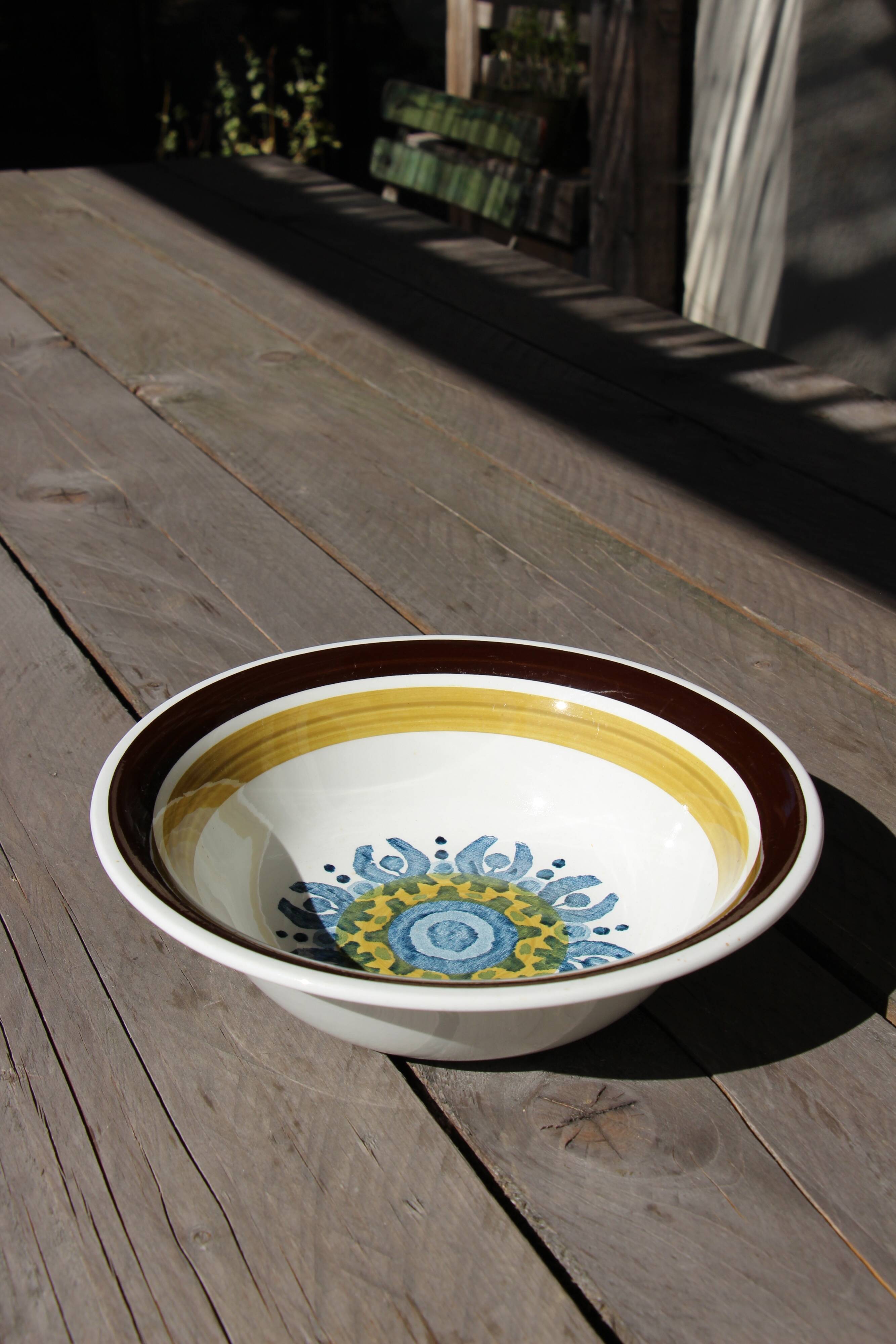 Set of 3 vintage ceramic dishes