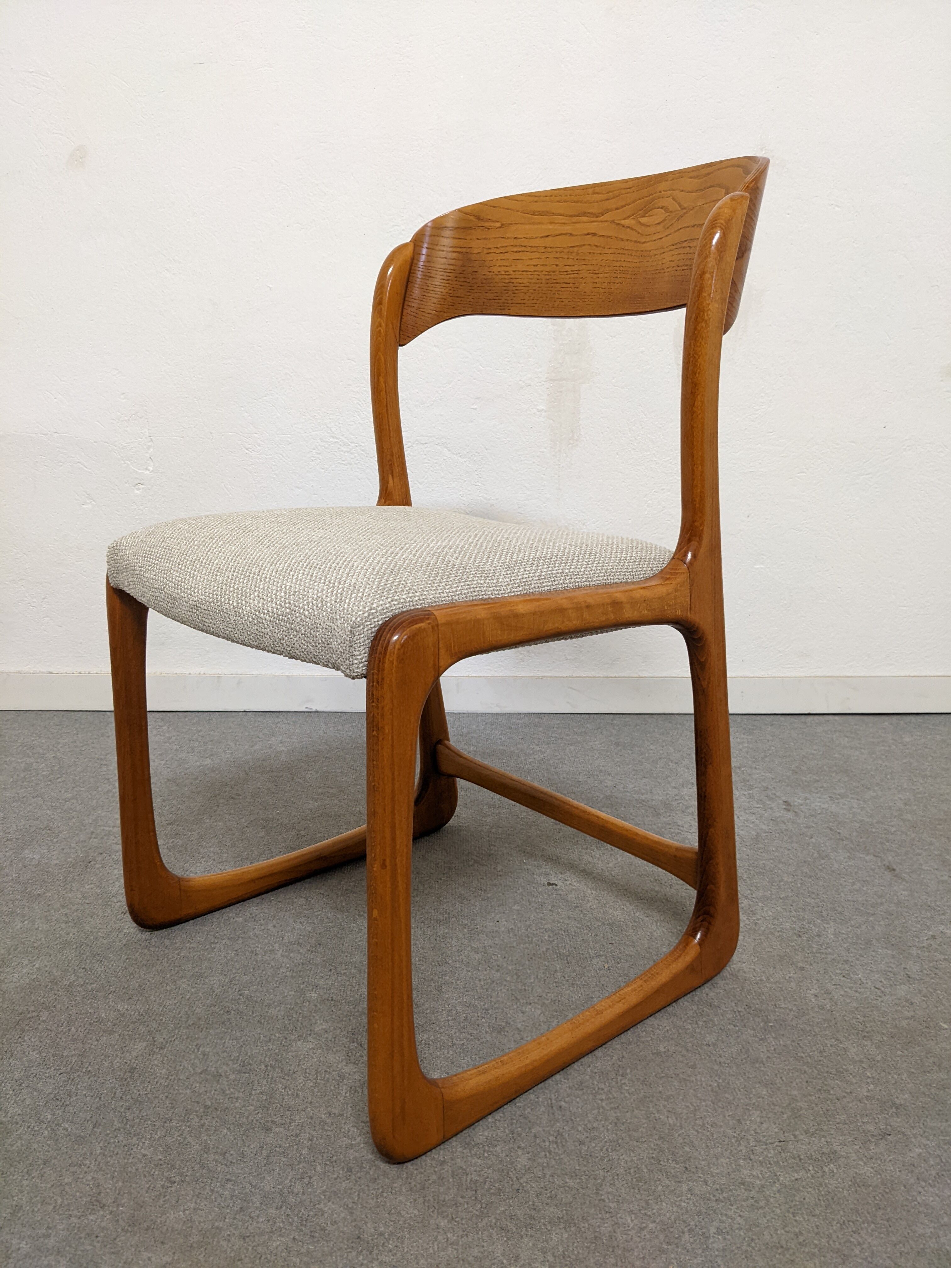 Série de 4 chaises traineau Baumann des années 60/70
