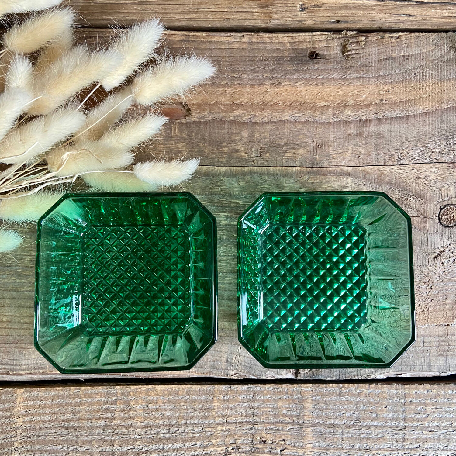 2 vintage emerald Luminarc bowls