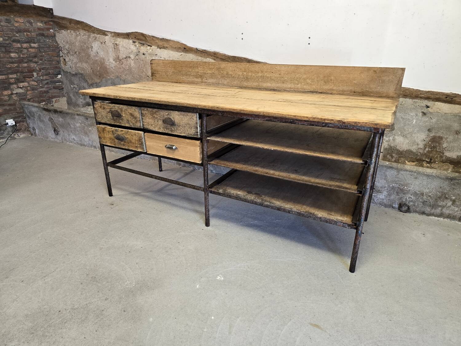 Baker's table circa 1940