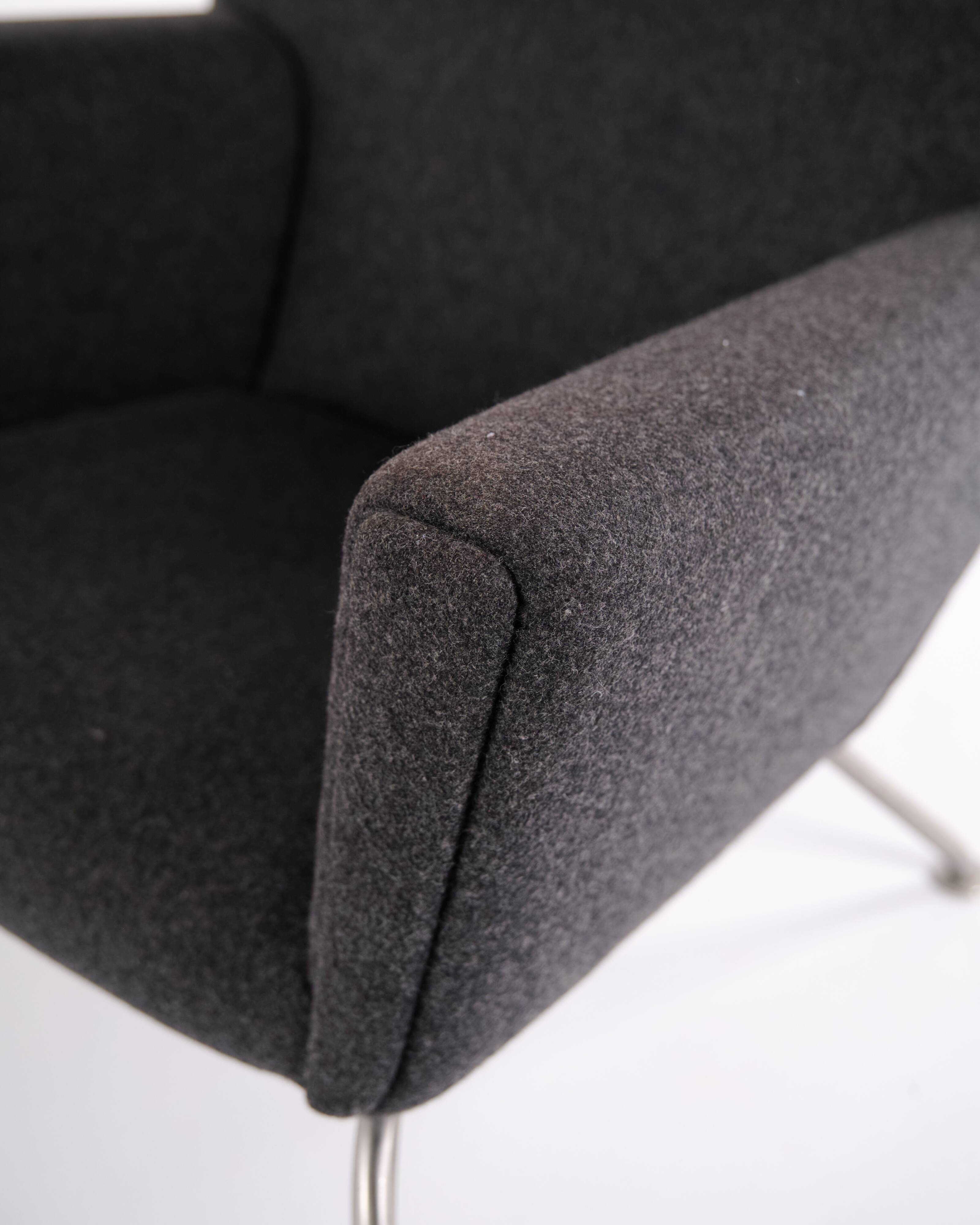 Wingchair – Hans J. Wegner – Model CH445 – Carl Hansen & Søn – Grey Hallingdal – With Footstool