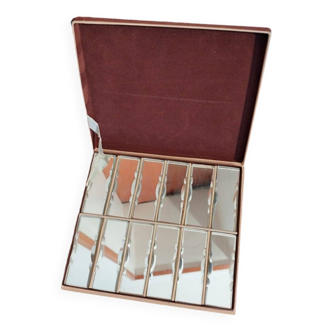 Set of 12 beveled mirror knife holders