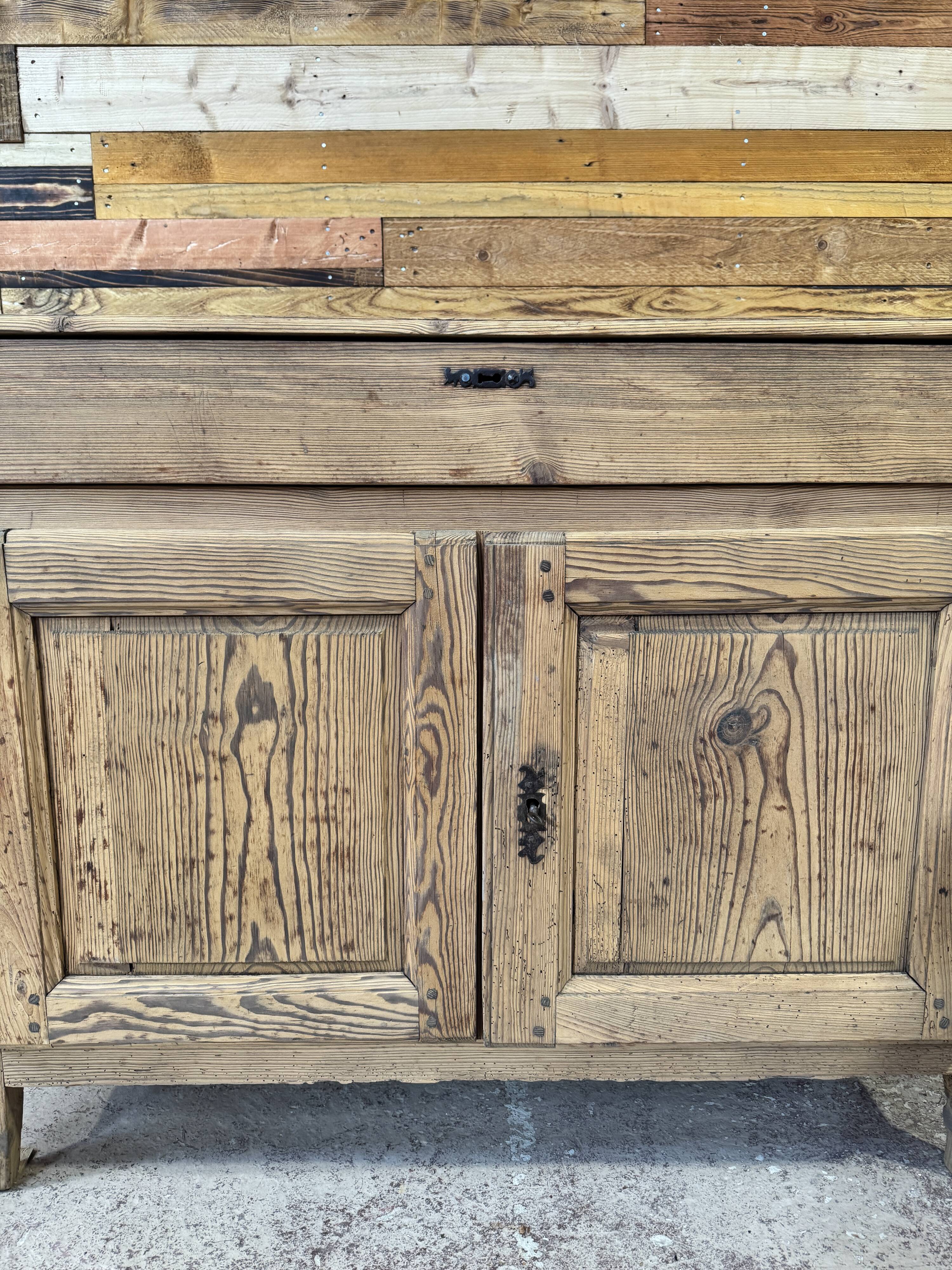 Old sideboard with 2 doors