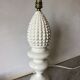 Lampe en céramique blanche