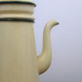 Enamelled sheet metal teapot
