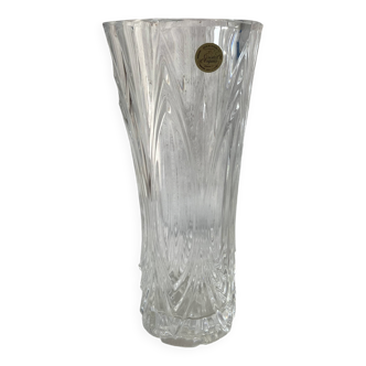 Chiseled crystal vase