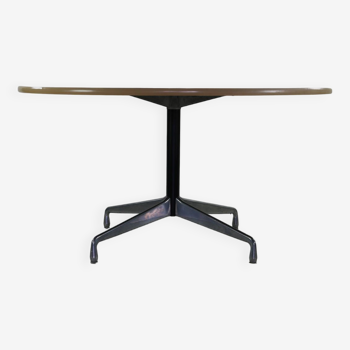 Table segmentée circulaire pour salle à manger ou bureau design USA par Charles Eames