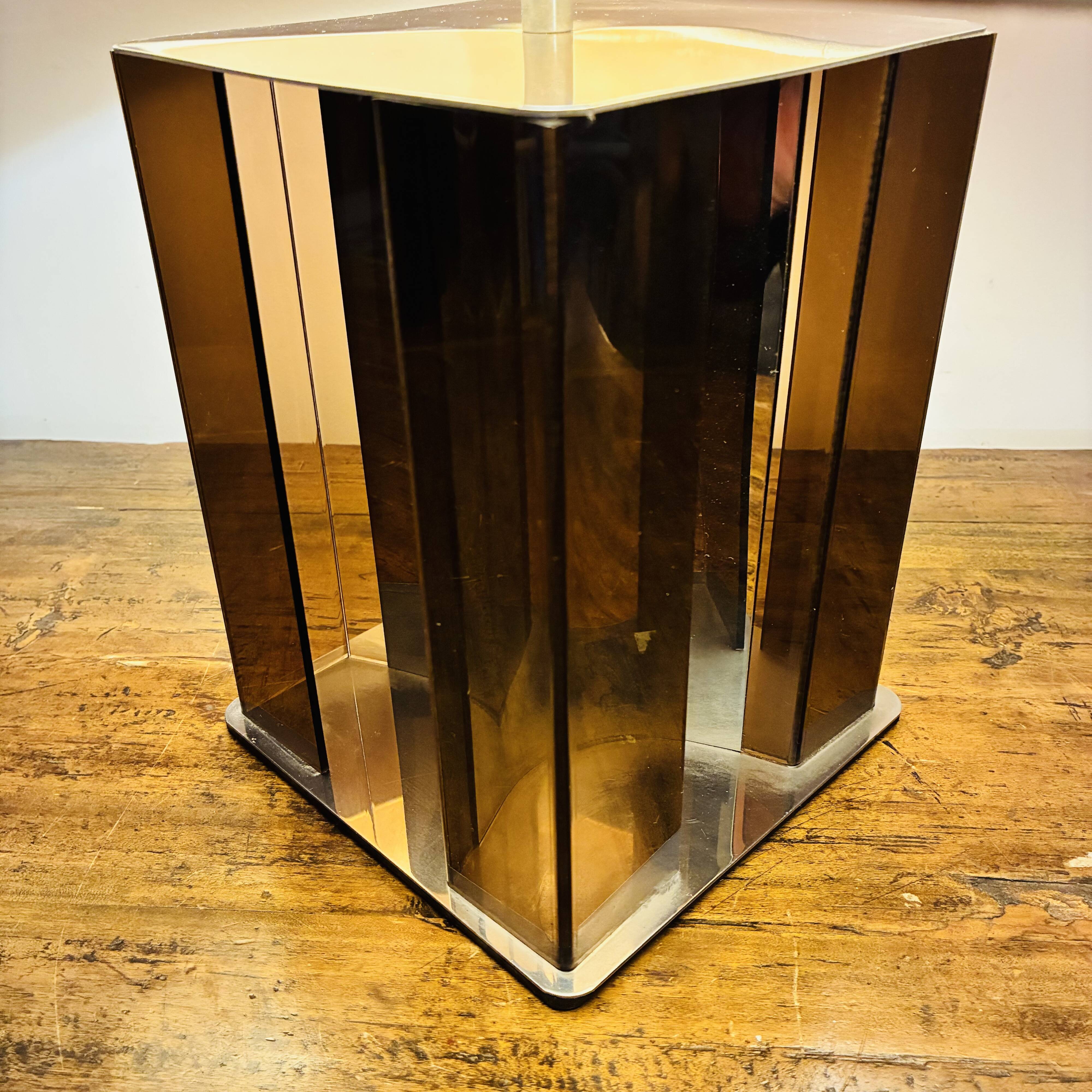 Vintage table lamp in smoked Plexiglas and metal - 1970s design