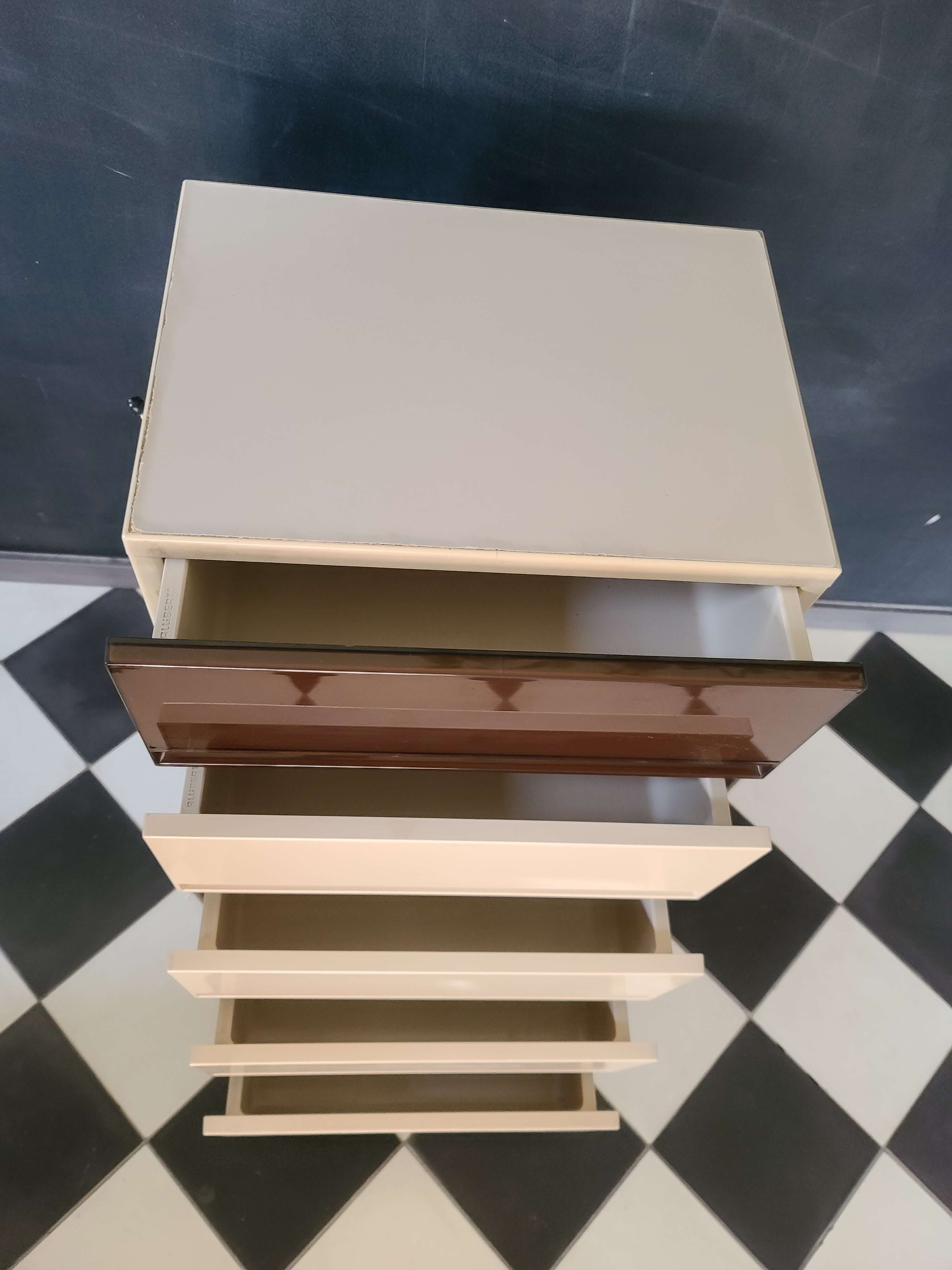 Vintage drawer cabinet