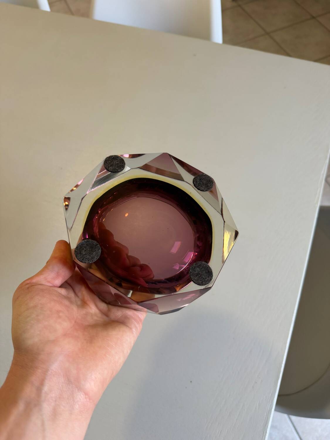 Ashtray / decorative bowl designed by Flavio Poli in Murano glass.