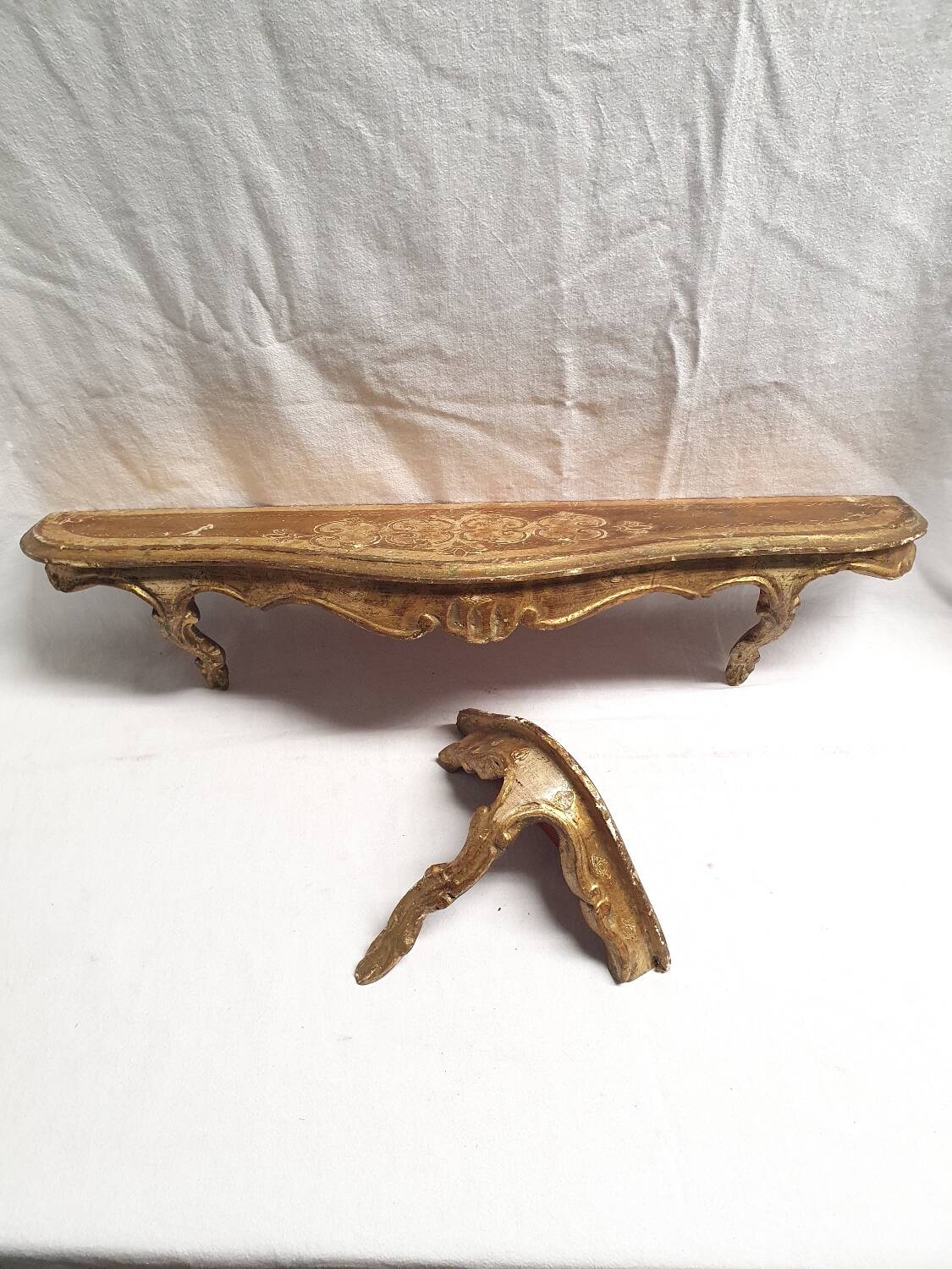 Console murale florentine en bois doré – fin XIXe, début XXe