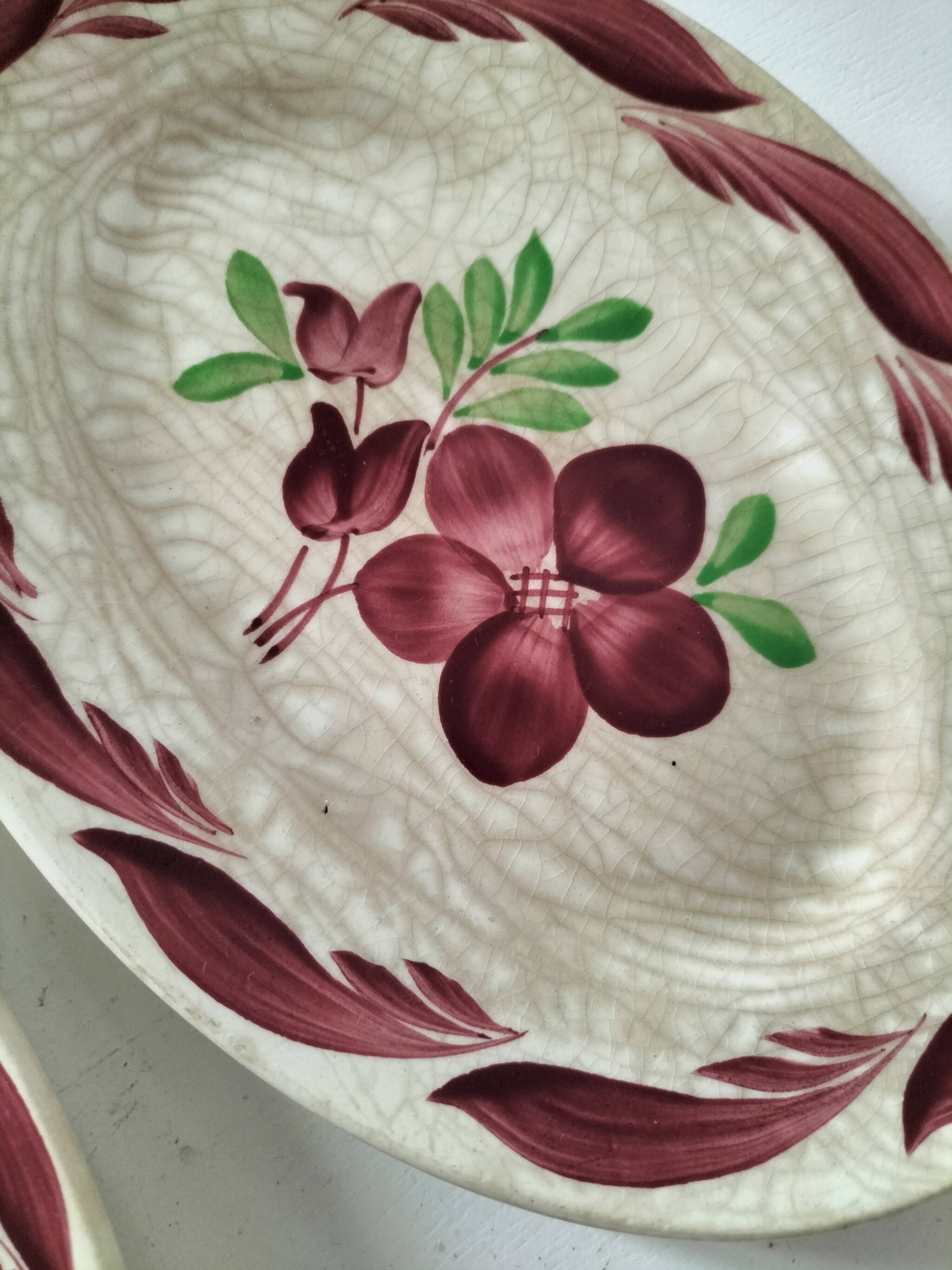 Pair of Gien dishes model Barbizon, hand-painted floral decoration, 1930s-40s.