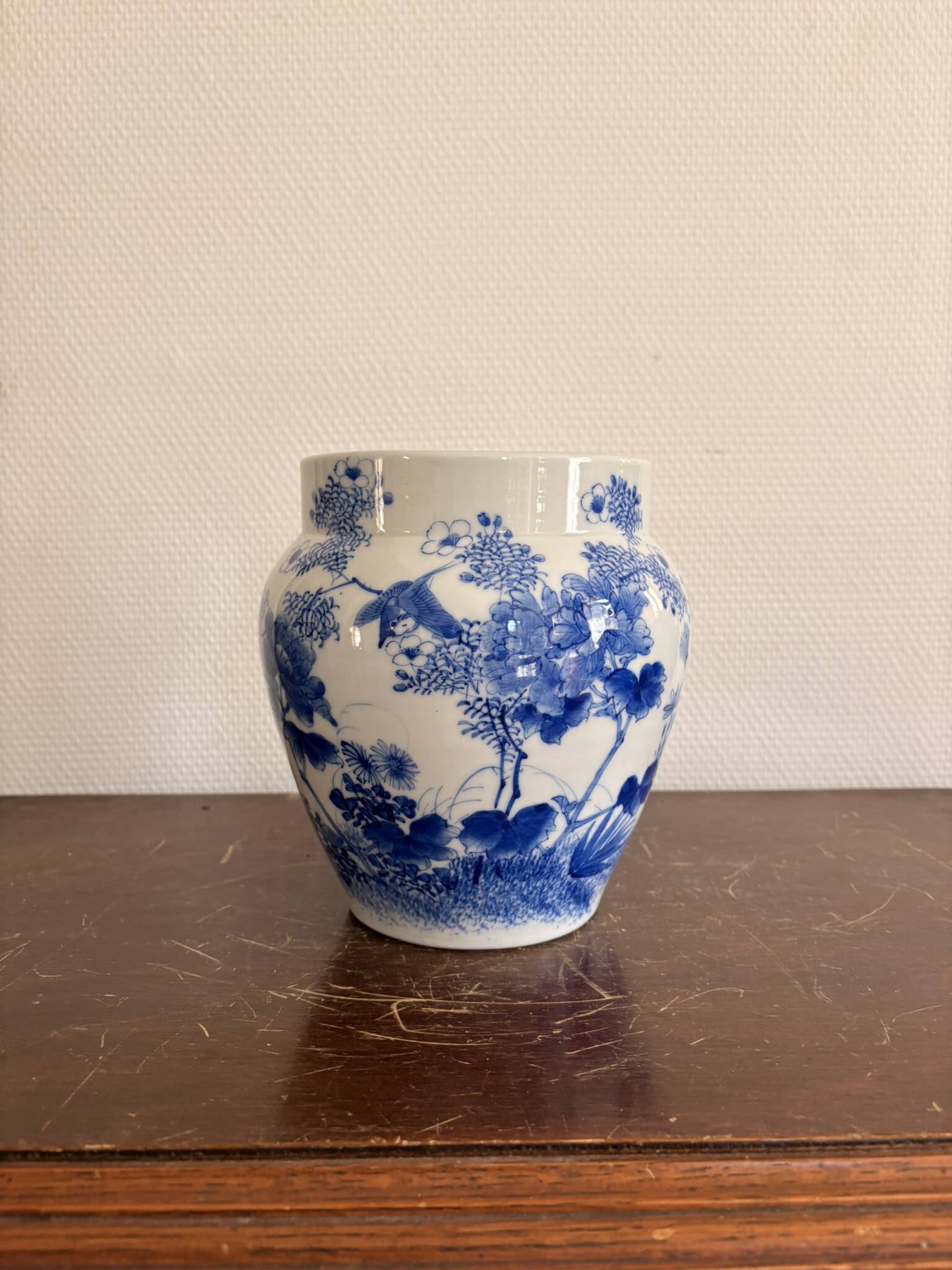 Ancient Vase Flower Pot Blue White Porcelain Bird Arita Imari Seto Peony