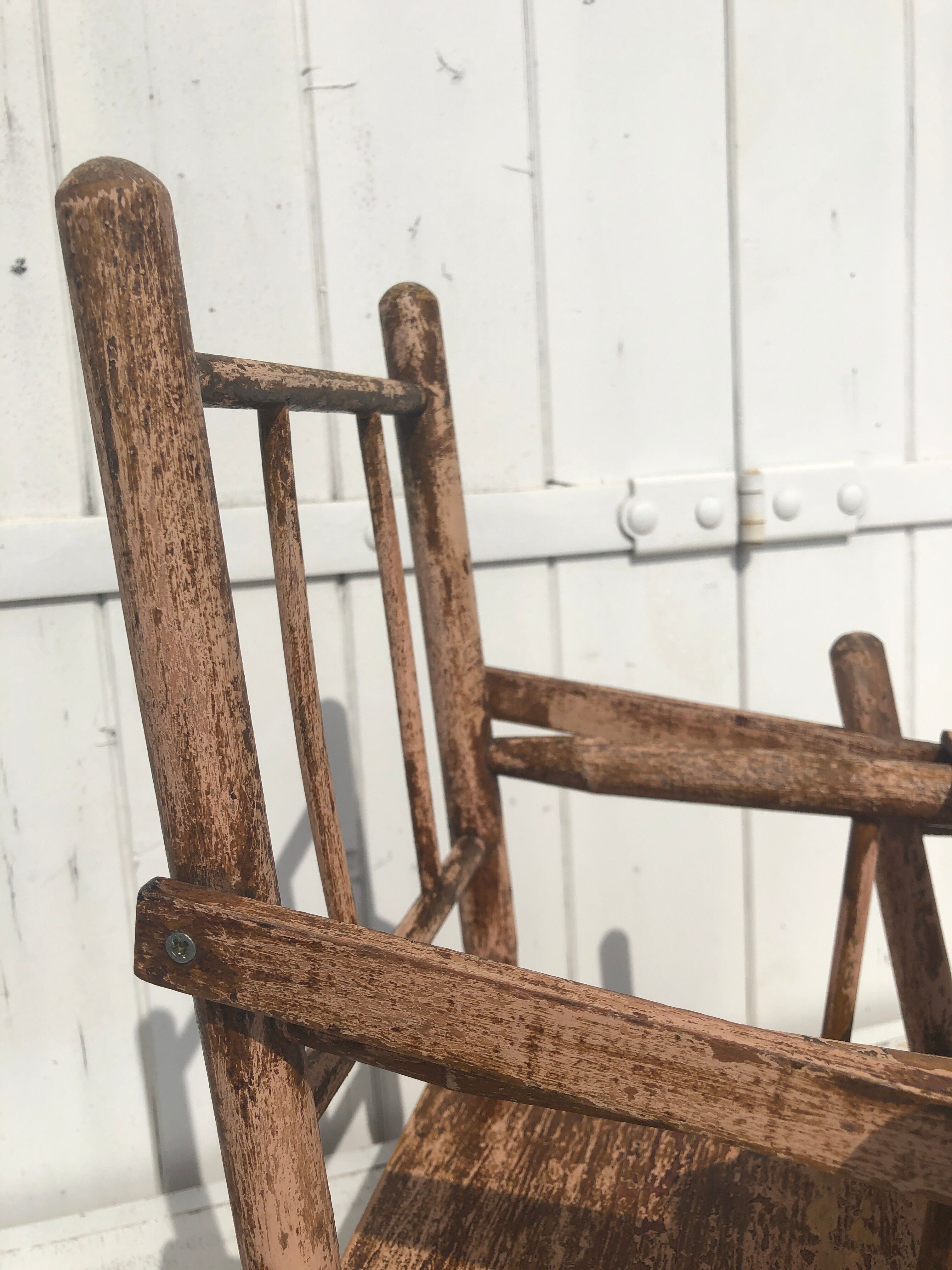 Chaise haute pour poupée