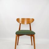 Scandinavian design dining room chairs in green velvet, set of 4