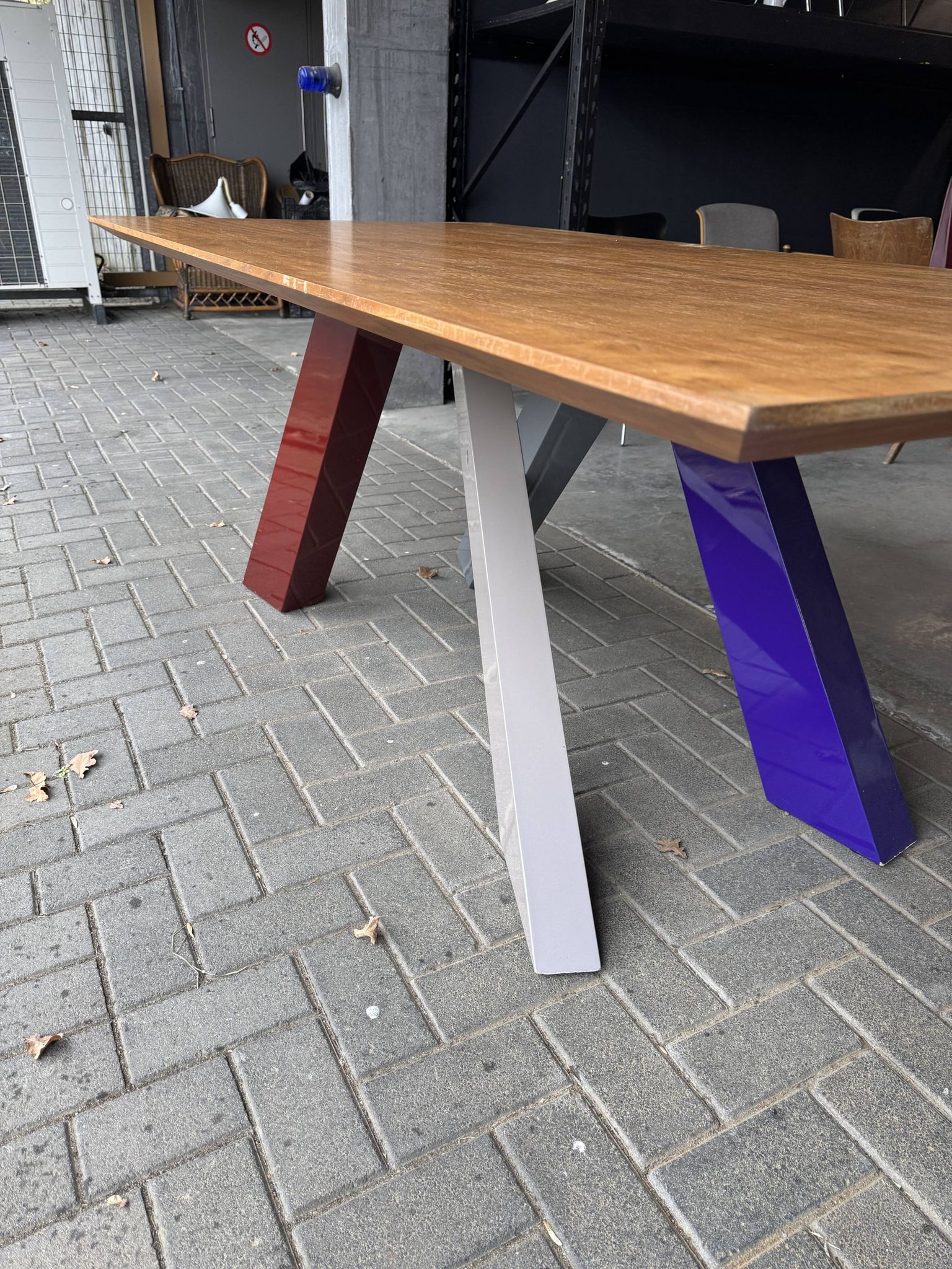 Grande table à manger par Bonaldo