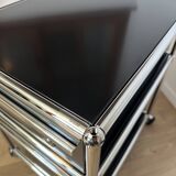 USM Haller wheeled caisson in Graphite Black