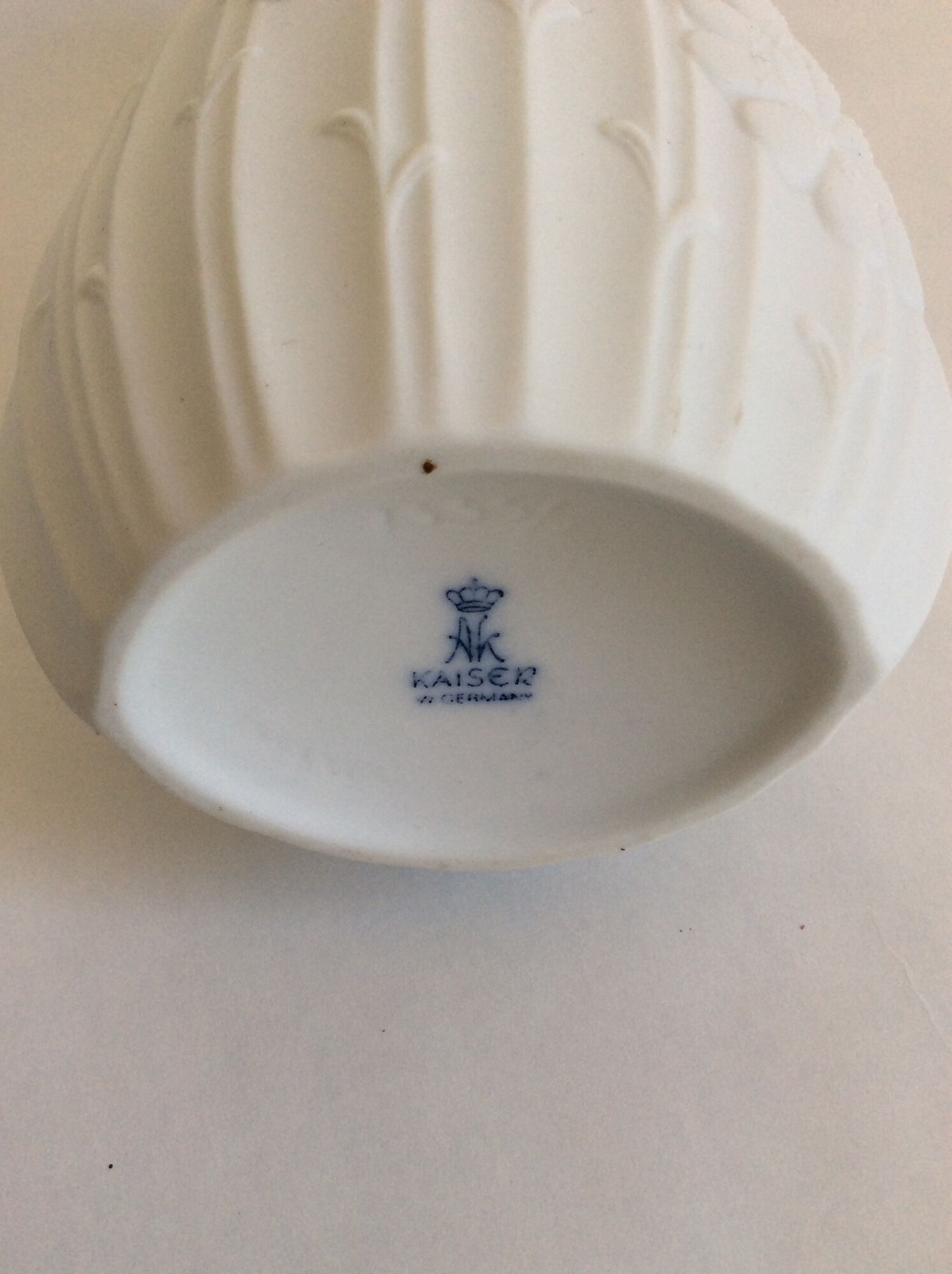 "Kaiser" West Germany porcelain vase, from the 1960s