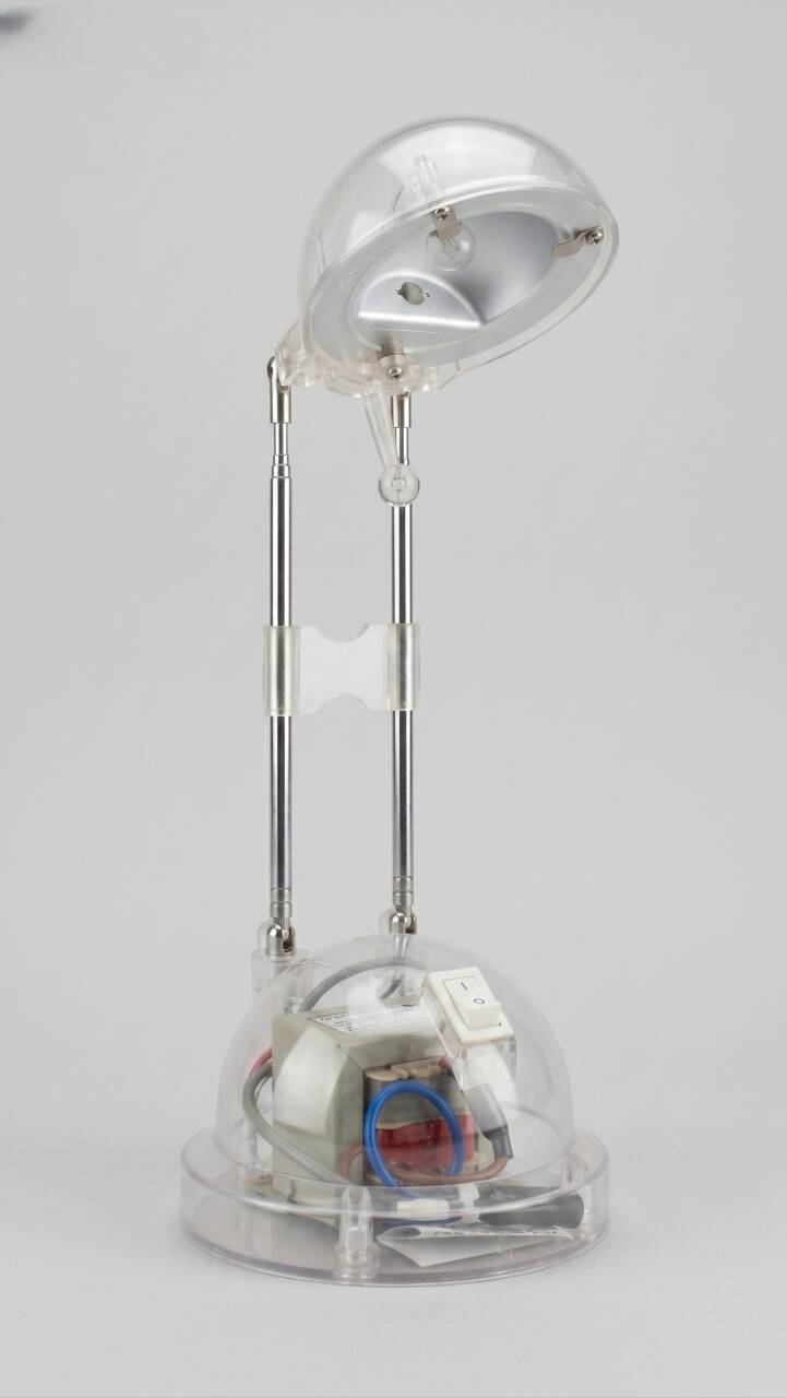 Desk lamp