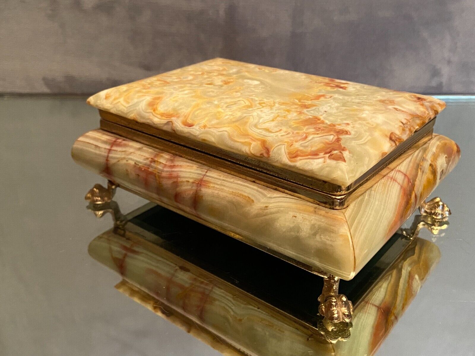 Onyx agate box on claw feet