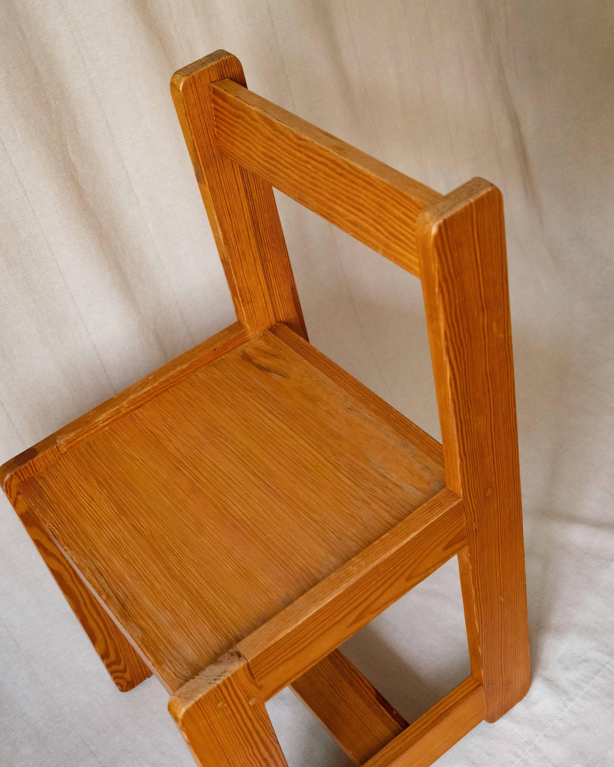 Cubist chair in solid pine - Brutalist style, 1970s
