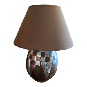 lampe en dinanderie signée