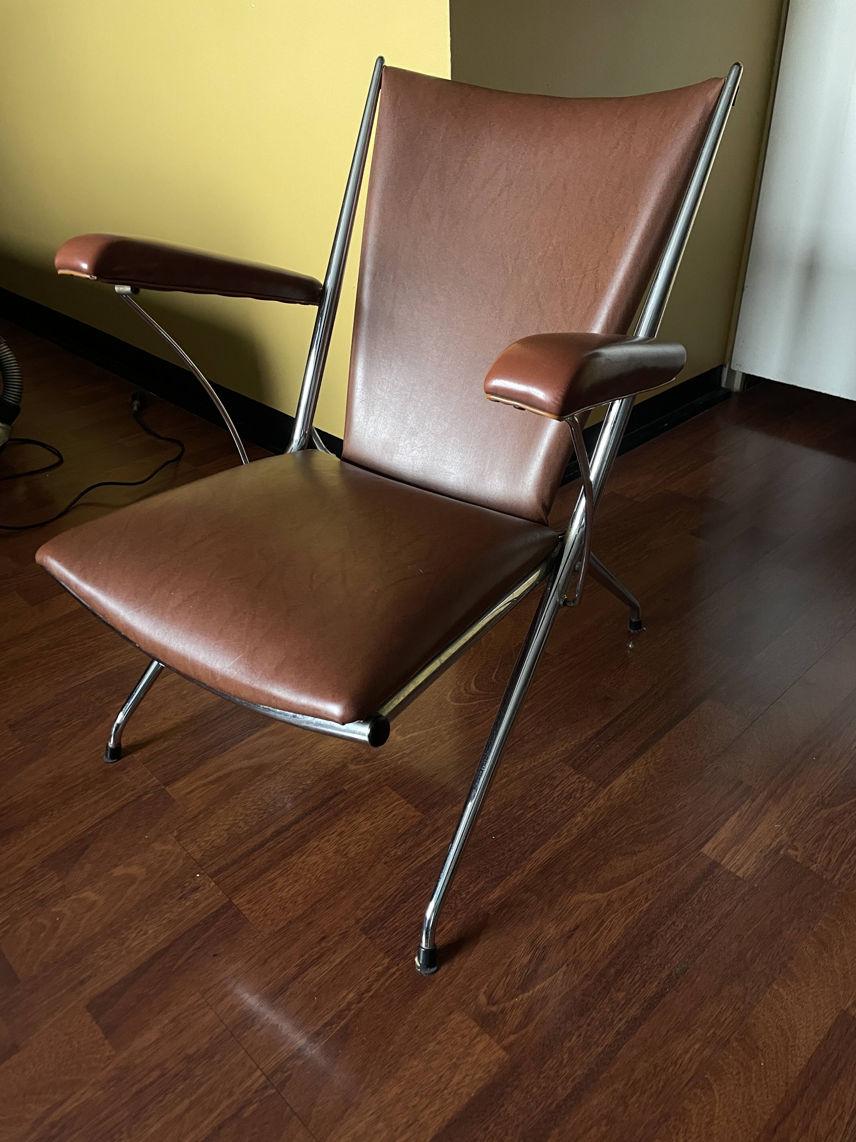 Vintage Skaï/chrome armchair
