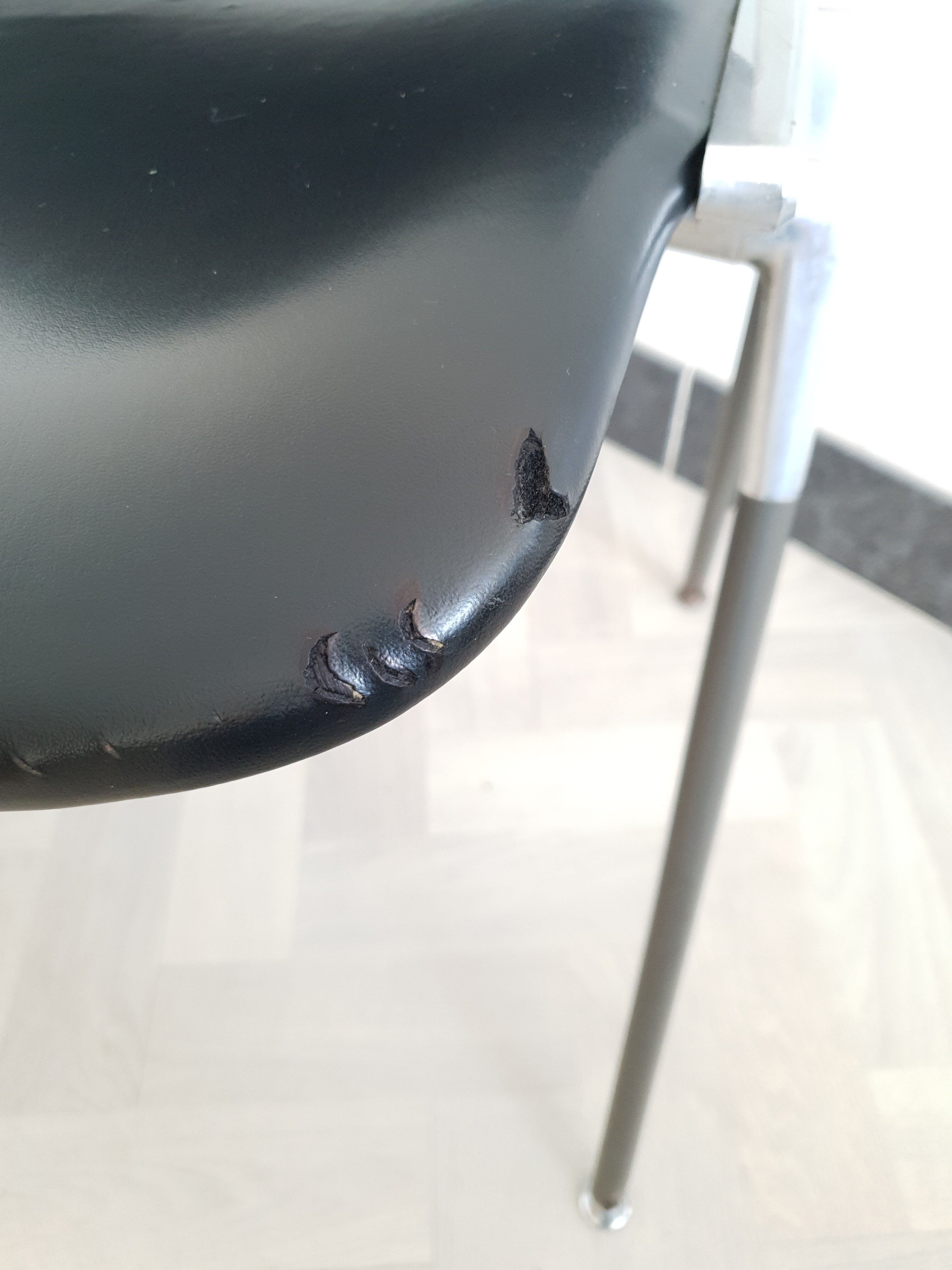 Pair of chairs DSC 106 by Giancarlo Piretti for Castelli