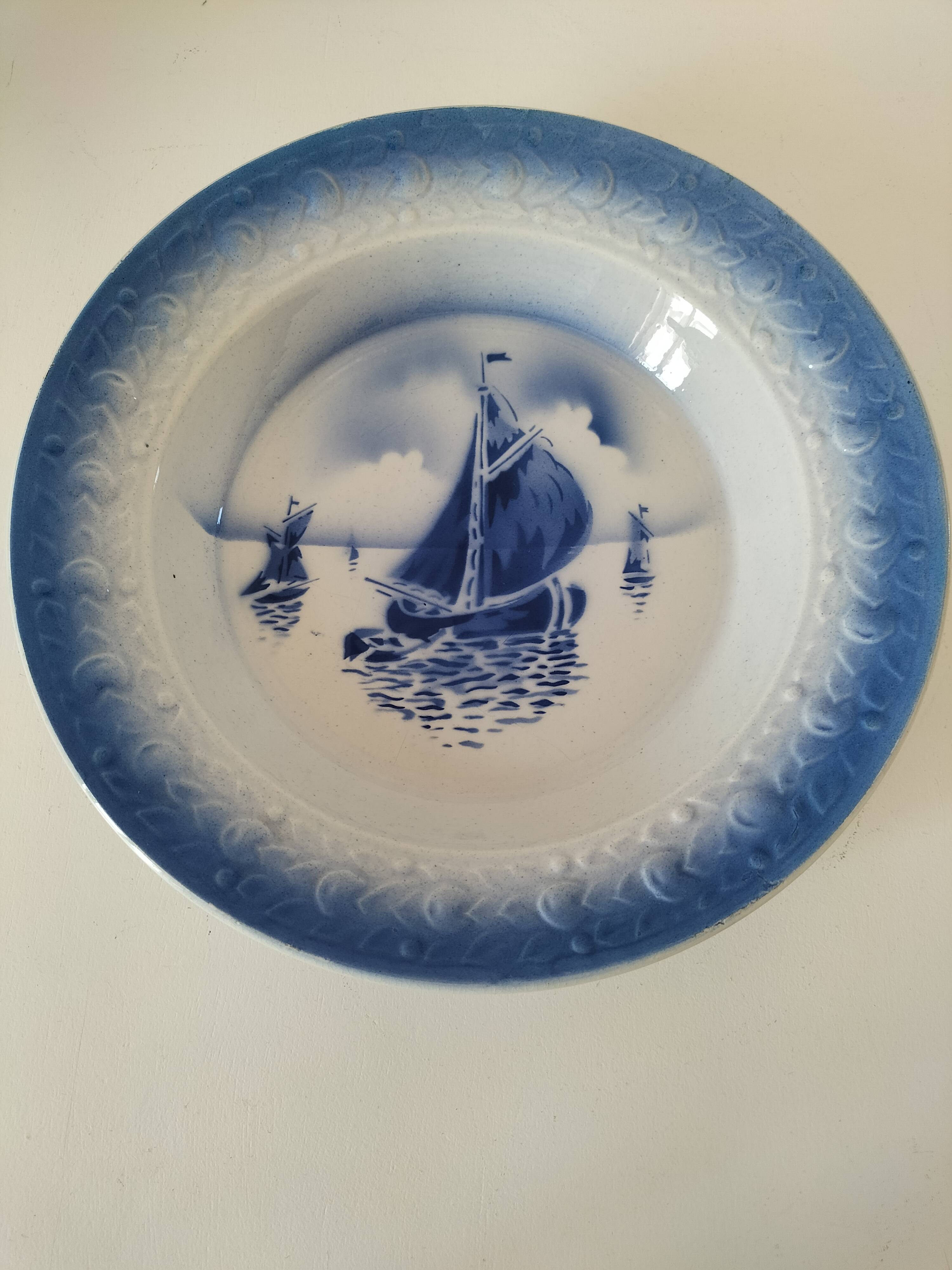Hamage Moulin des Loups Marine model dish