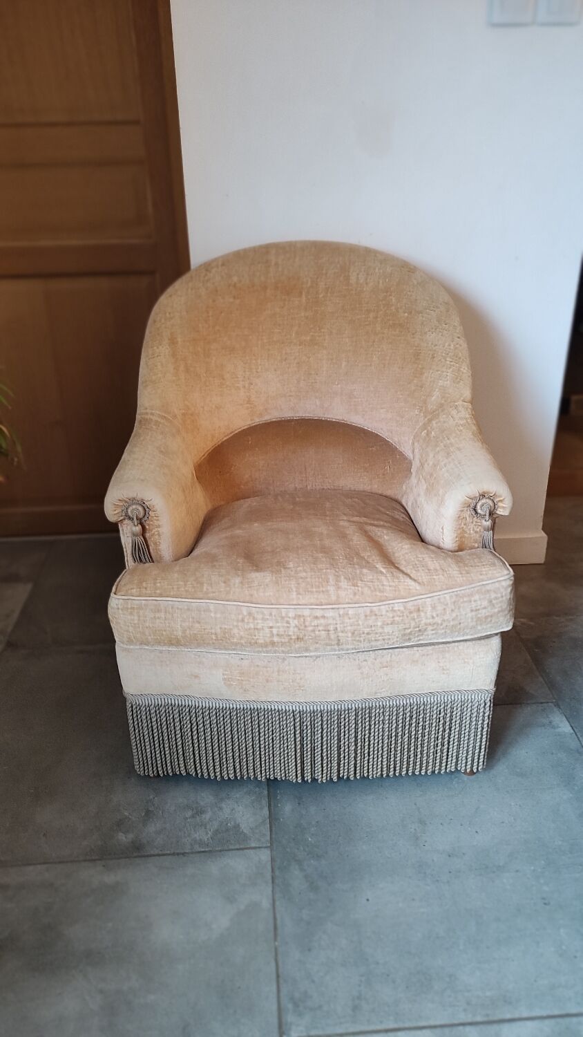 Velvet toadstool armchair