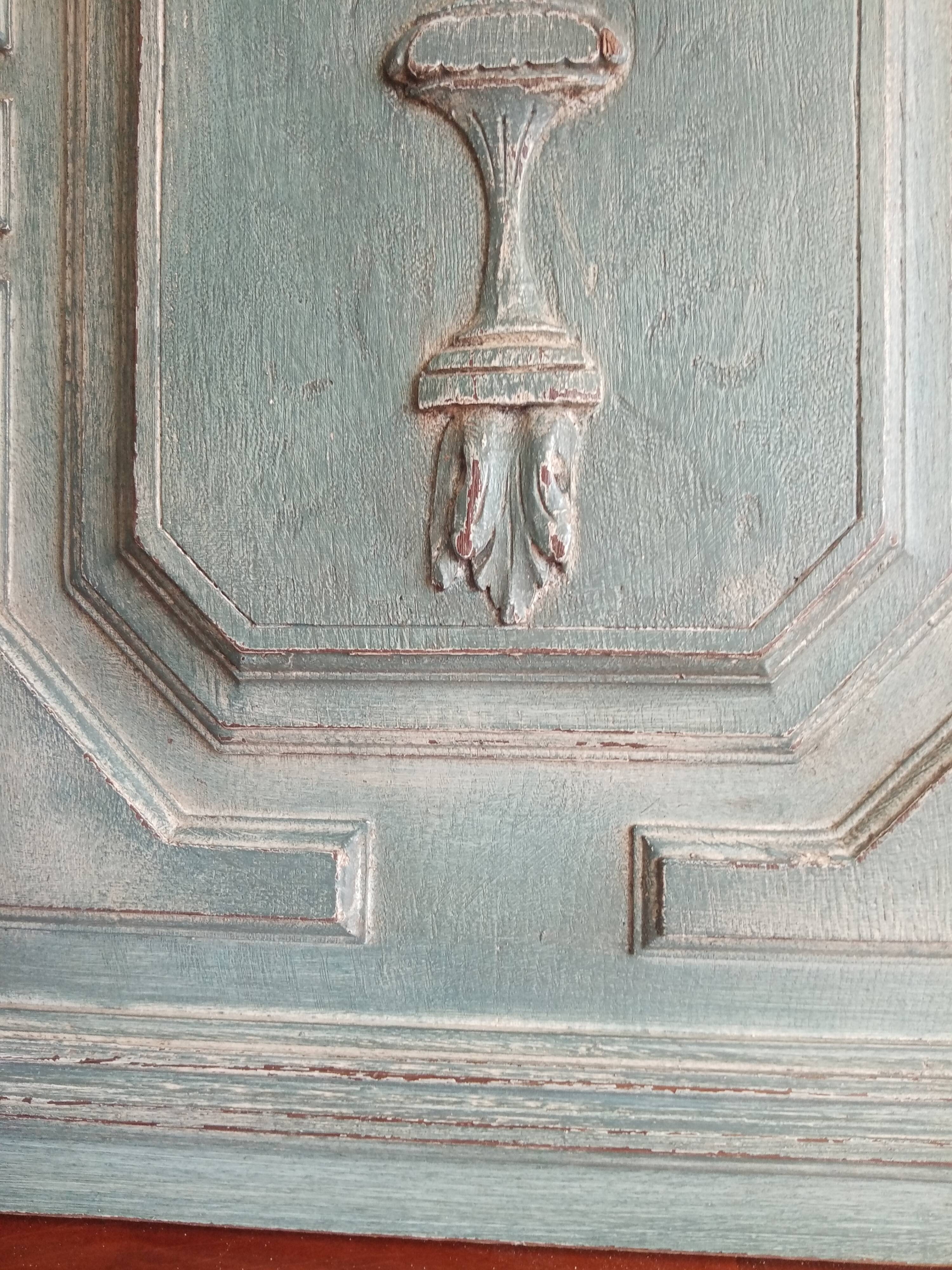 Ancienne porte patinée 64,5 x 59 cm