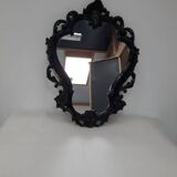 Black molding mirror