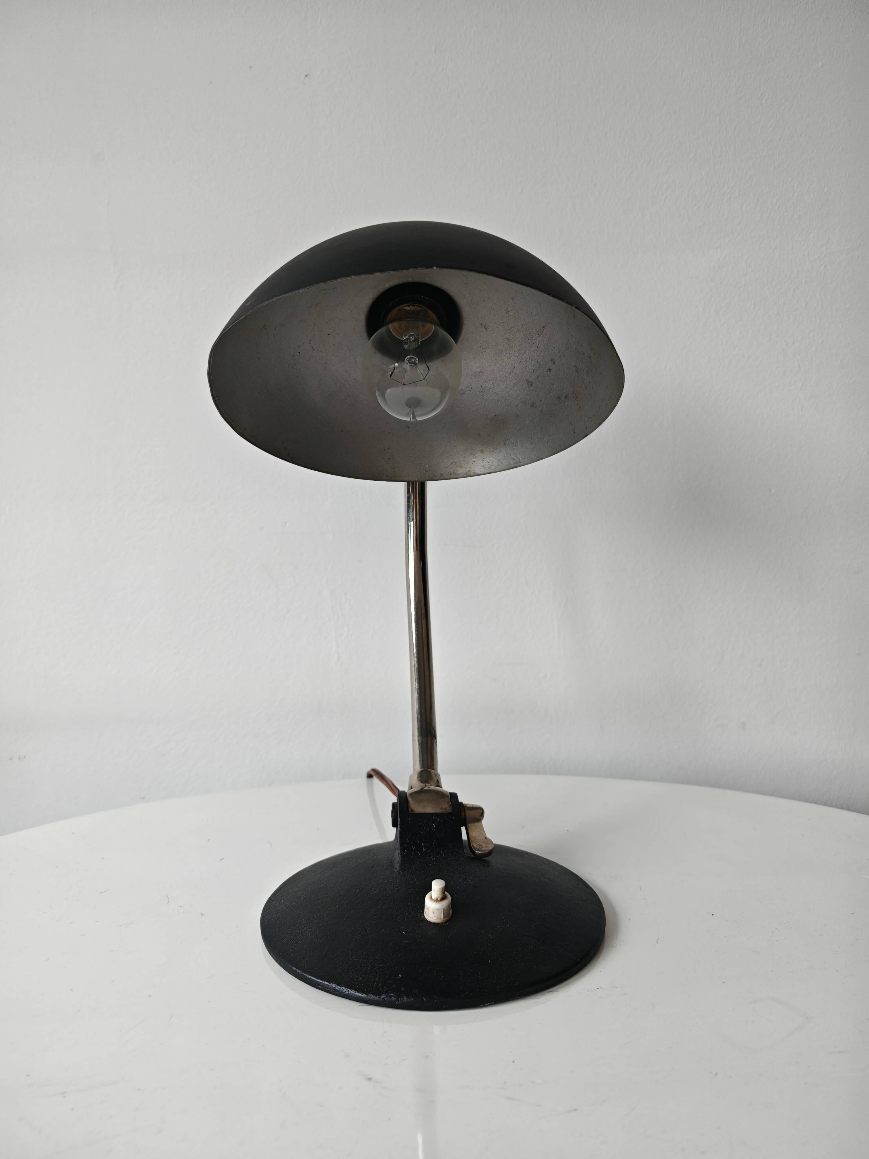 Bauhaus table lamp in wrought iron and steel, 1930s