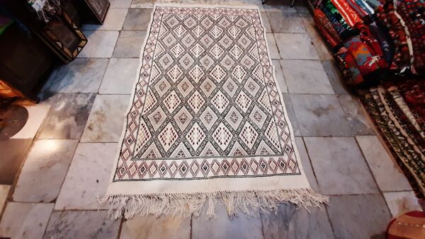 tapis Kilim Marocain Blanc, tapis Berbère En Laine Fait À La Main