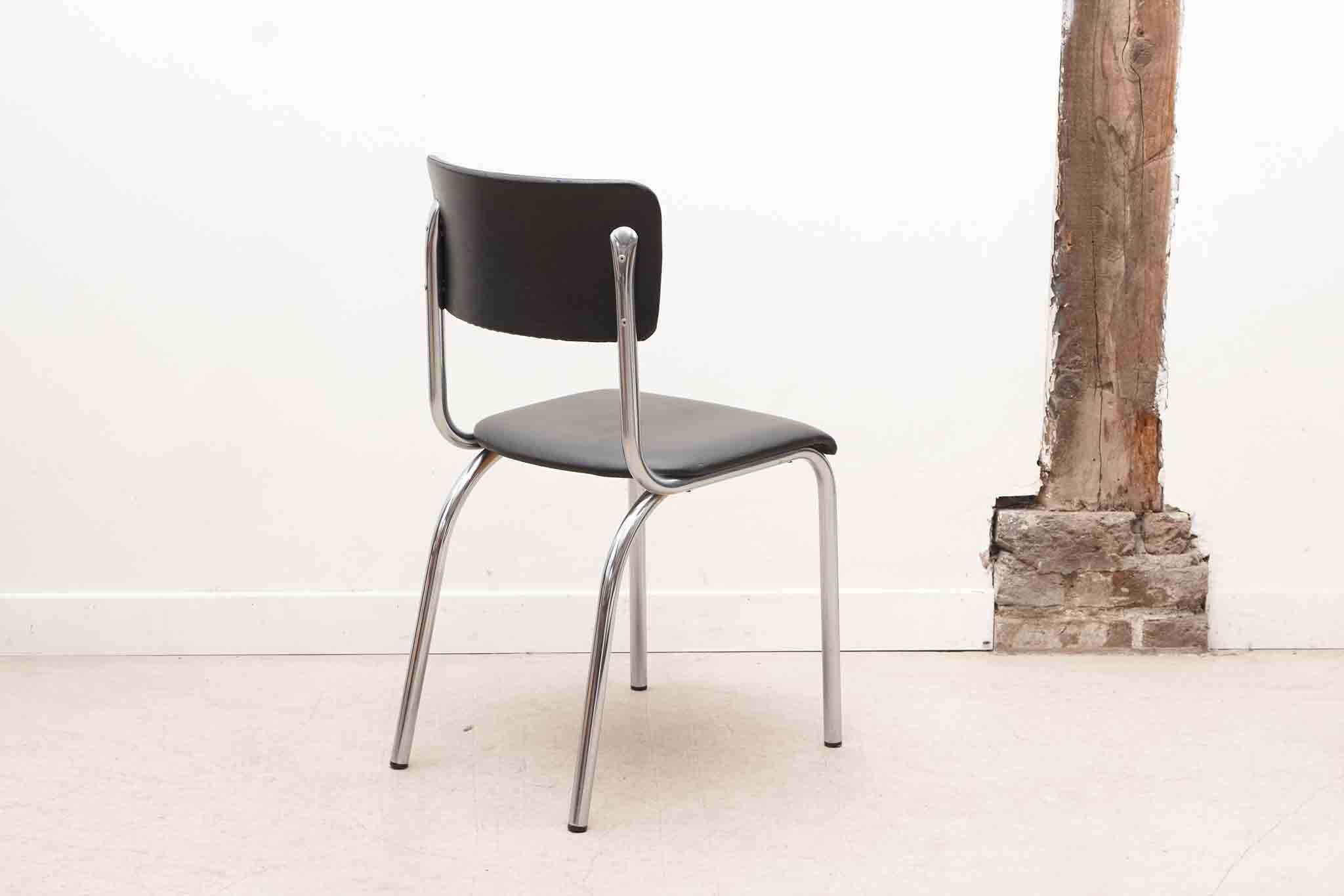 Chaise vintage tubax skaï noir et chrome