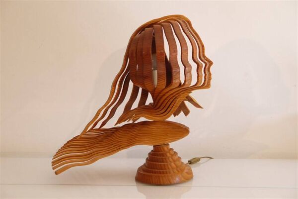 Lampe anthropomorphe en bois 1980