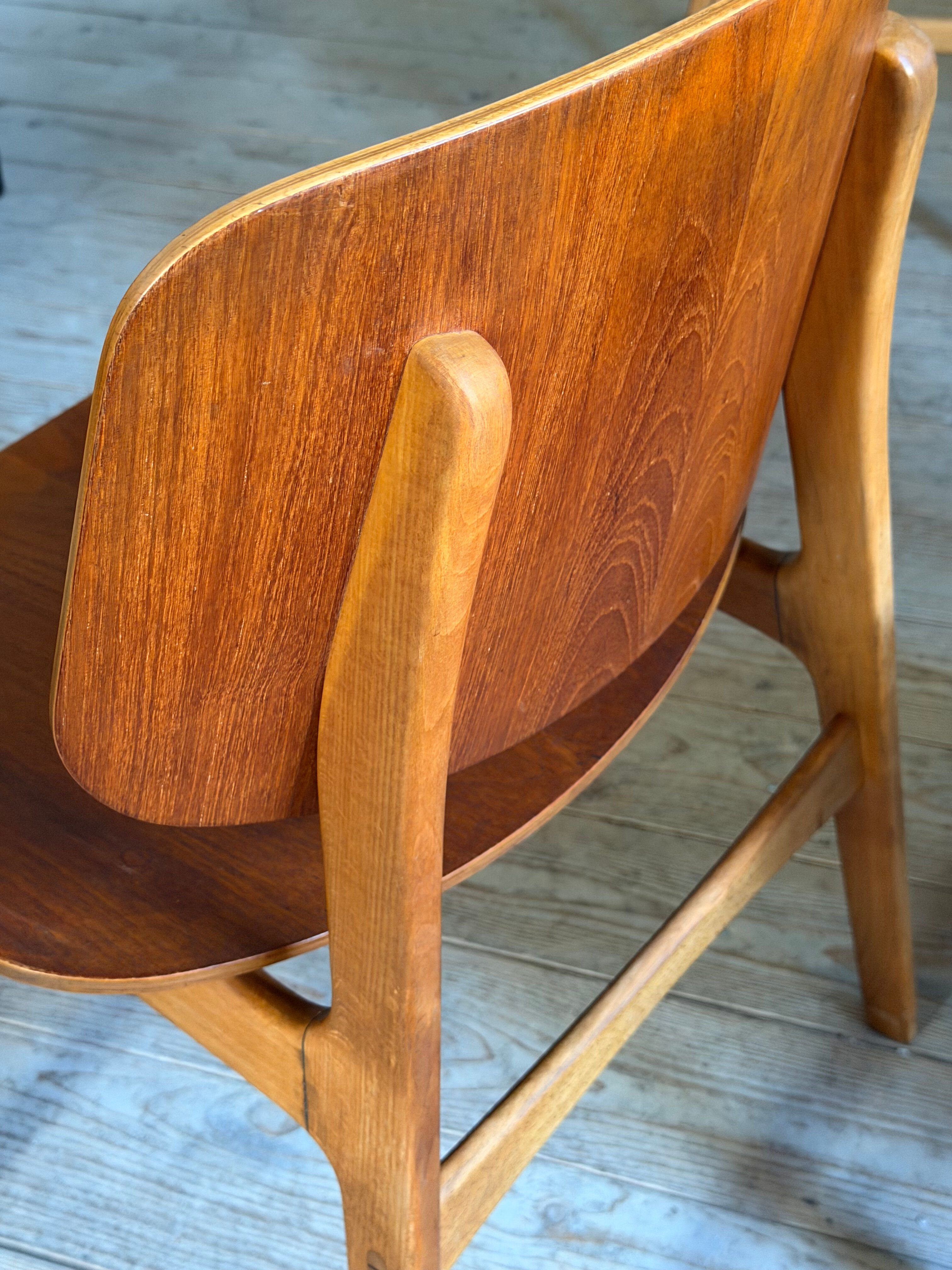 Danish vintage chairs by Borge Mogensen in teak.