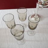 Ensemble de 4 verres à pieds fumés