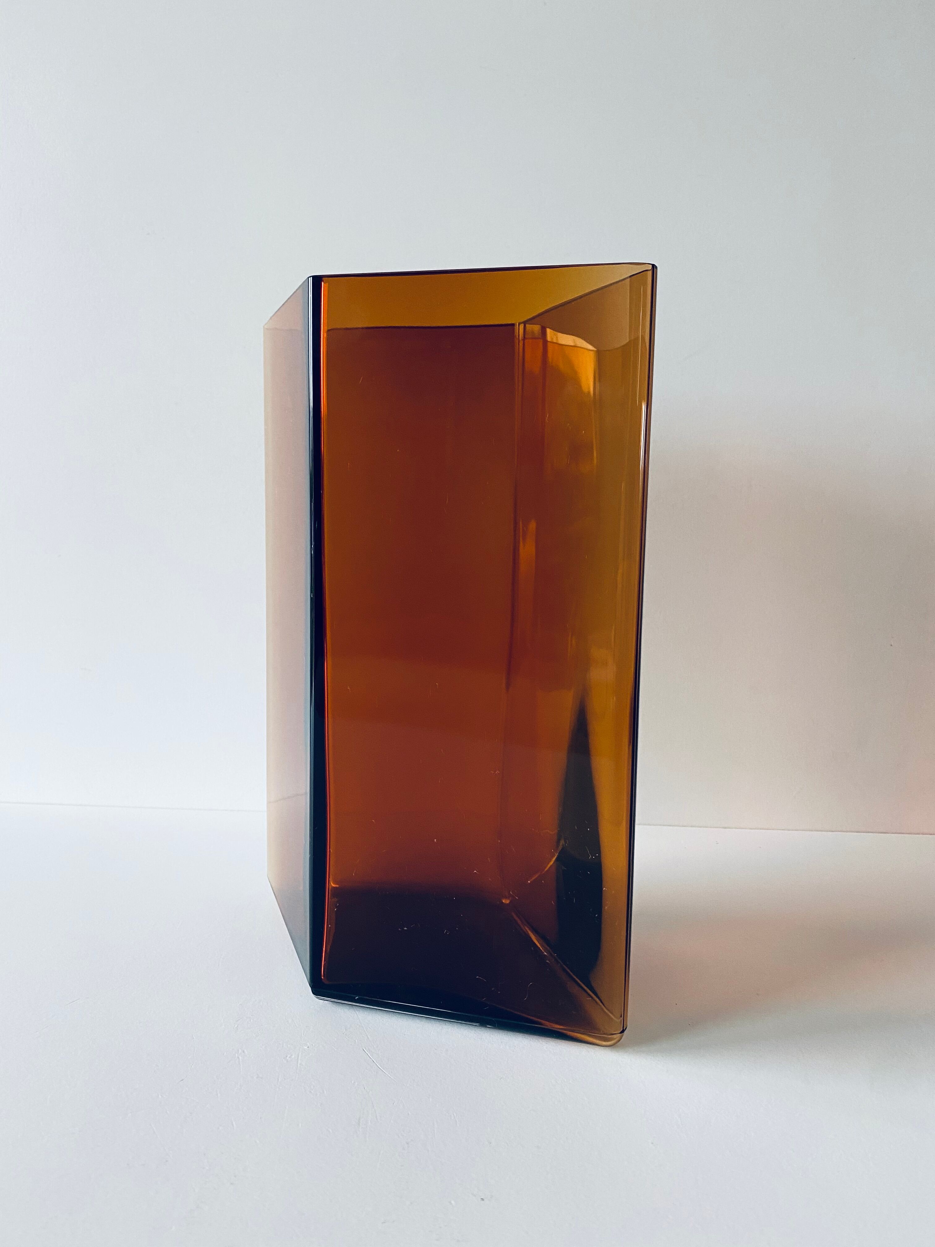 Vase design by Ronan and Erwan Bouroullec