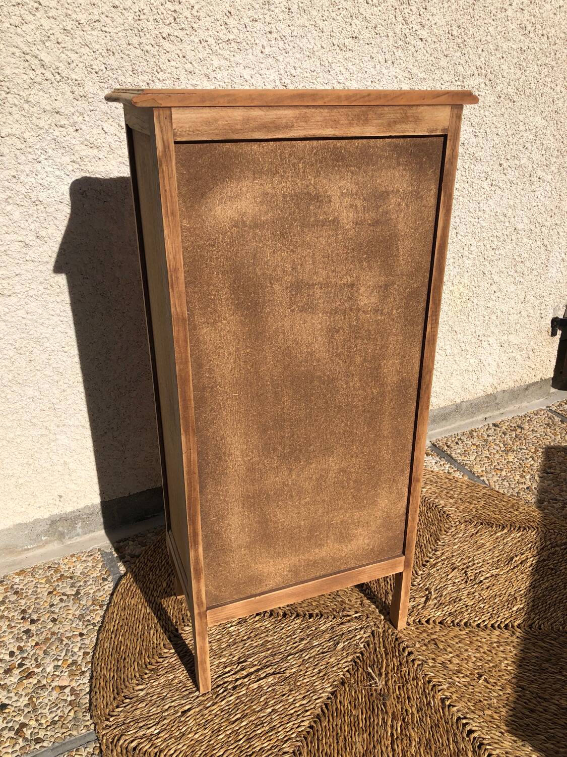 Raw wood chest of drawers with 5 drawers