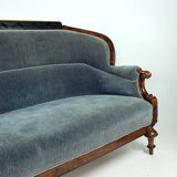 Unique Biedermeier sofa in original fabric and walnut veneer, Vienna, Austria circa 1825
