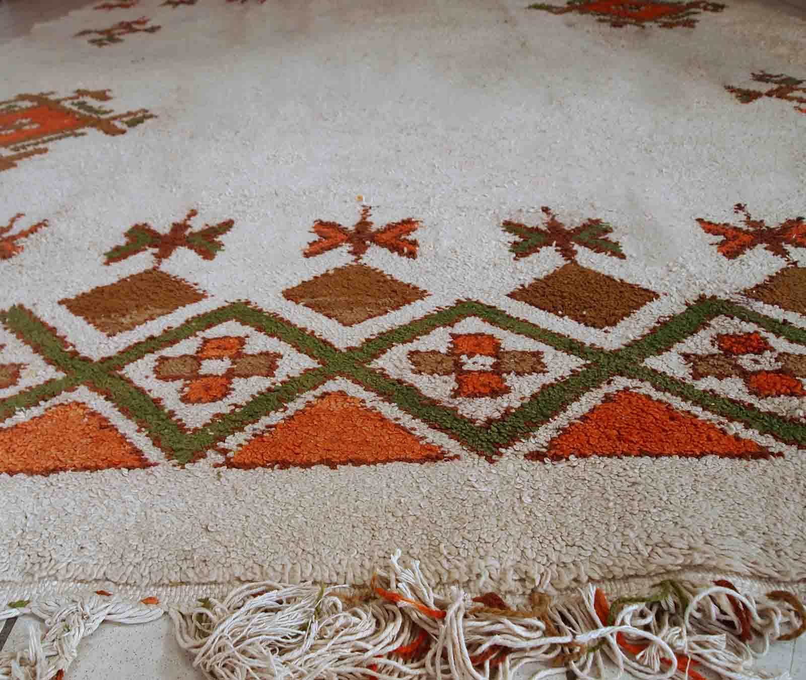 Moroccan vintage carpet Berber handmade 246cm x 355cm 1950s, 1C693