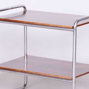 Table d'appoint Bauhaus tchèque en noyer et acier chromé, années 1930