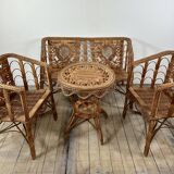 Victorian-style rattan lounge from the 1920s.