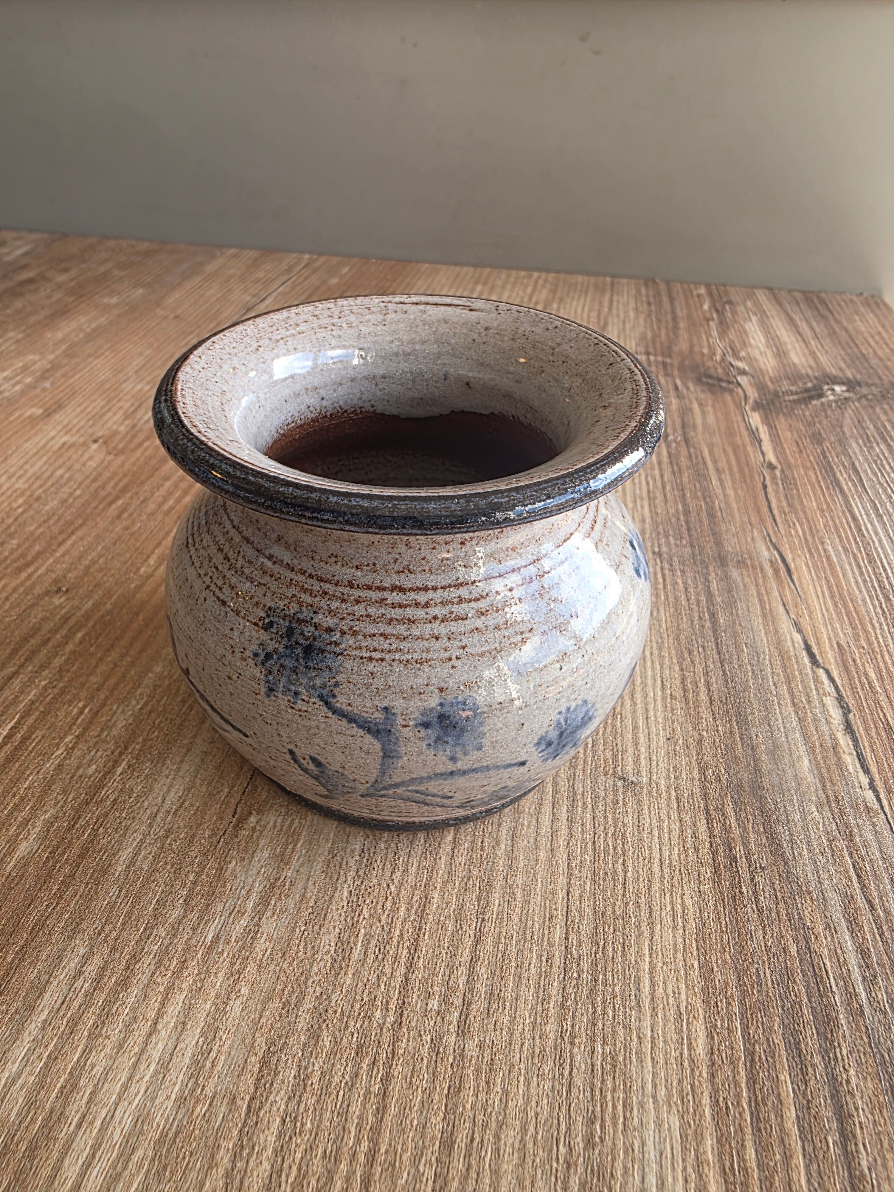 Charming little vintage ceramic vase from Atelier Le Chêne.
